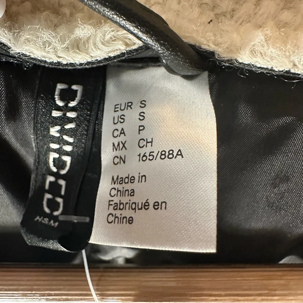 NWT H&M Aviator Teddy Fleece Jacket – Black/Beige, Size Small - Picture 6 of 7